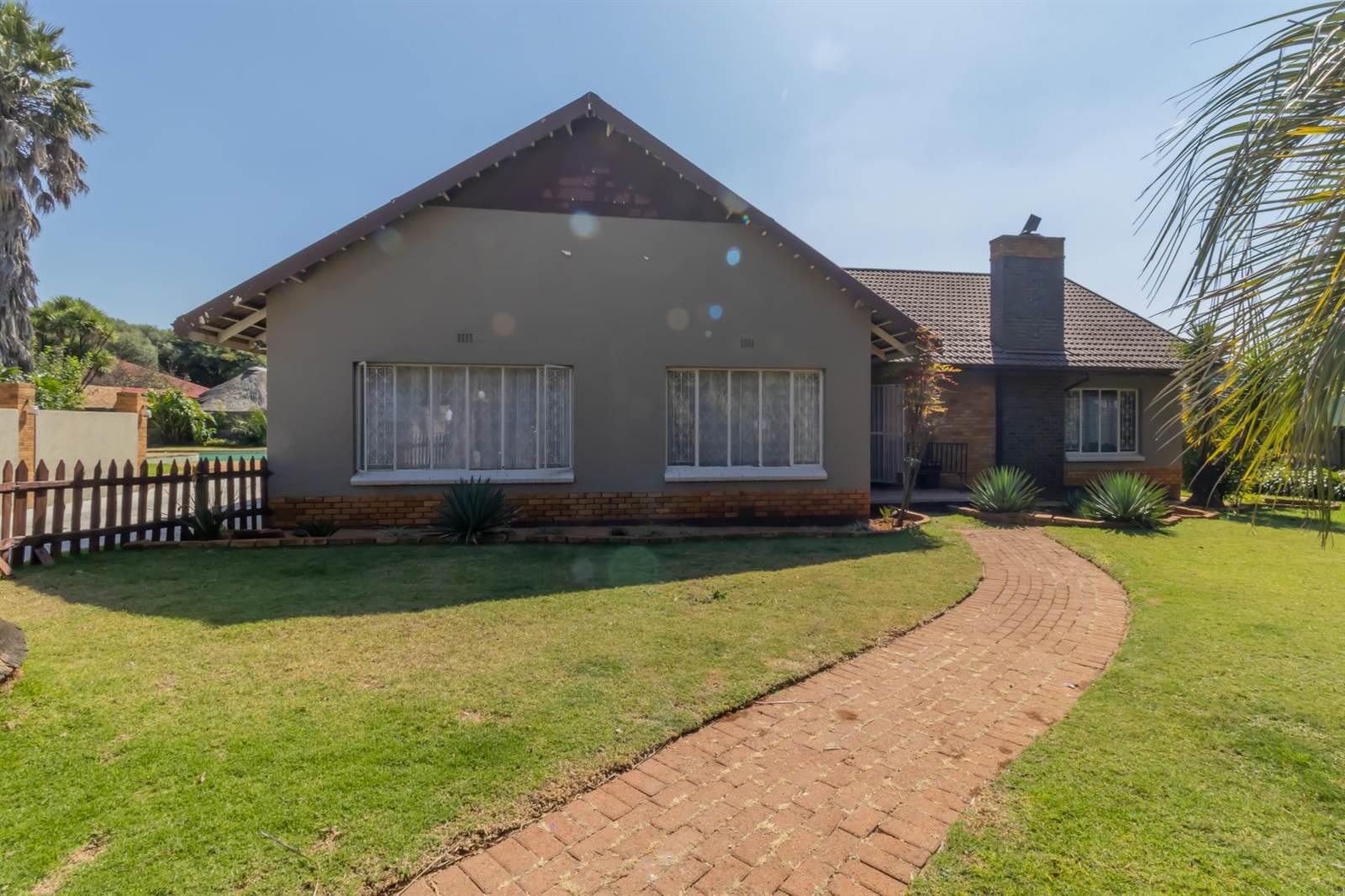 3 Bed House in Brenthurst photo number 6
