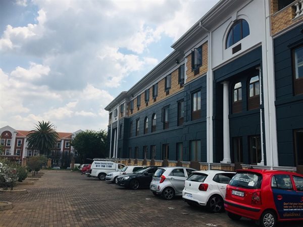 272  m² Office Space in Rivonia