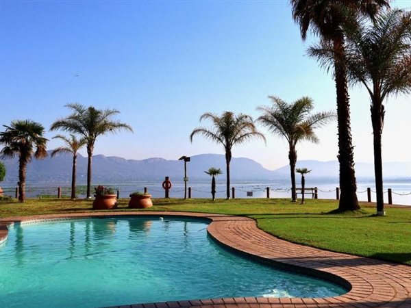 592 m² Land