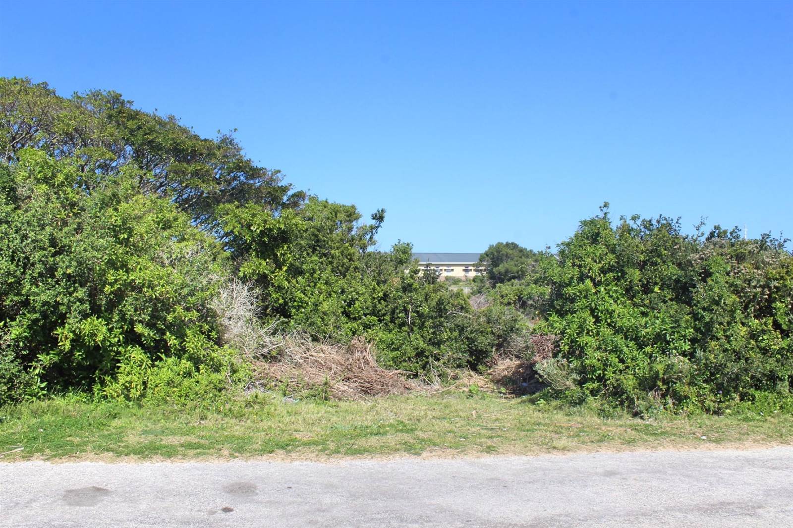 2007 m² Land available in St Francis Bay photo number 2