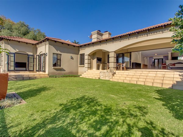 4 Bedroom House 4 Bedroom House