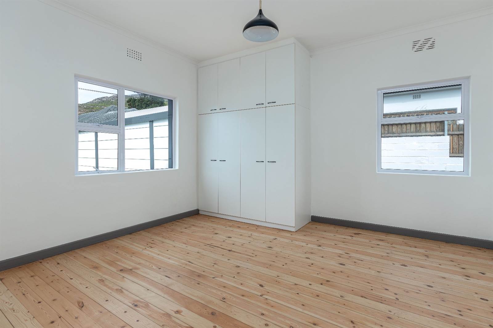 3 Bed House in Fish Hoek photo number 9