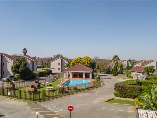 2 Bedroom Simplex