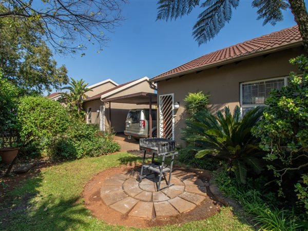2 Bedroom Simplex 2 Bedroom Simplex
