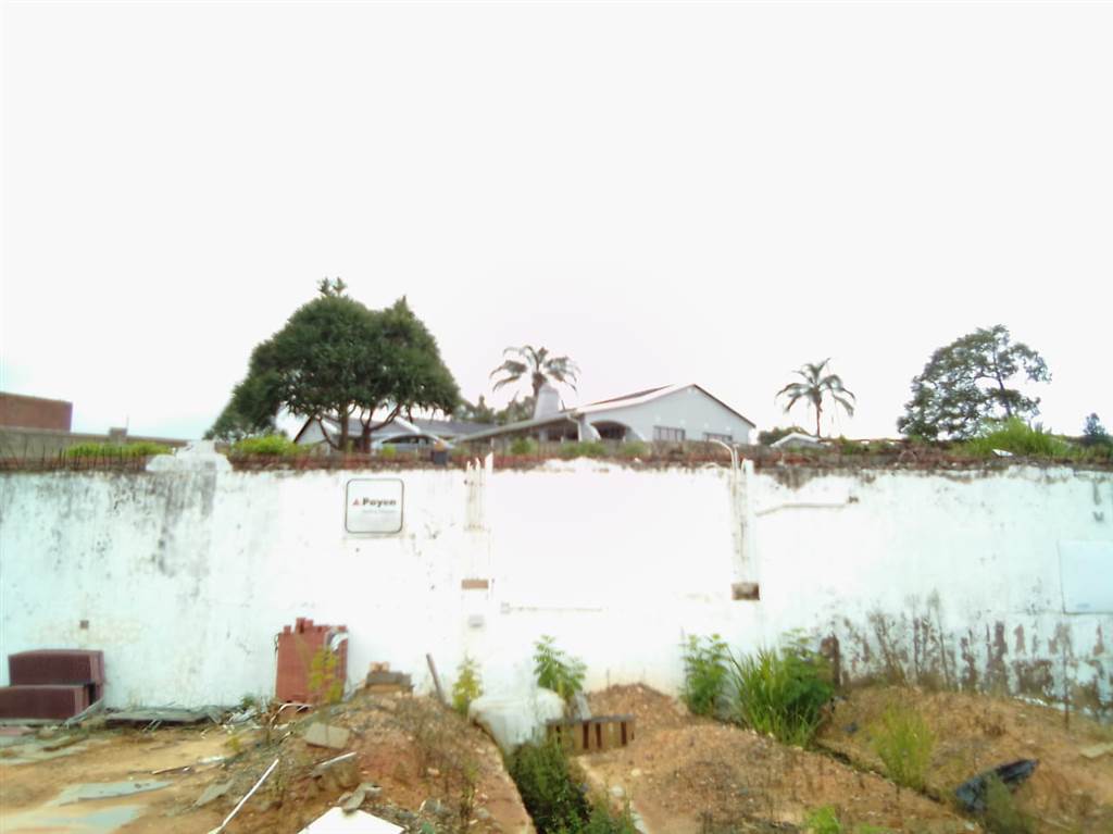 1859 m² Land available in Amanzimtoti photo number 17