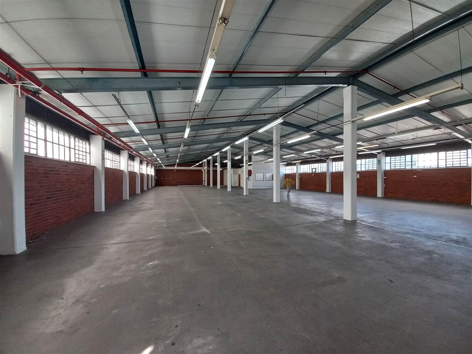 1800  m² Industrial space in Maitland photo number 9