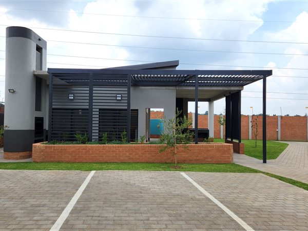4 Bedroom House 4 Bedroom House