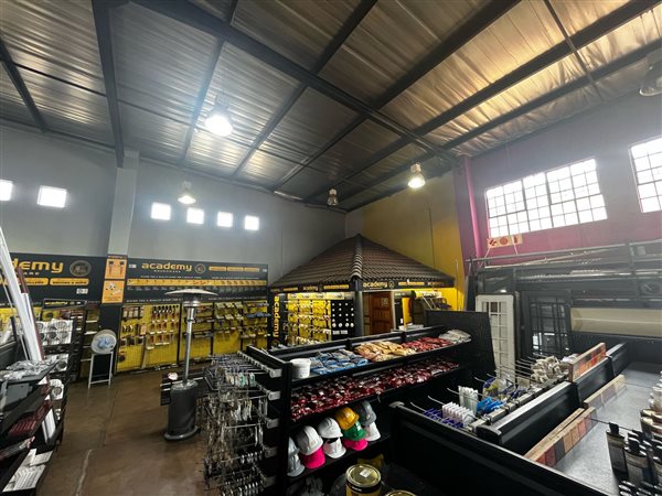 1 250 m² Industrial space 1 250 m² Industrial space