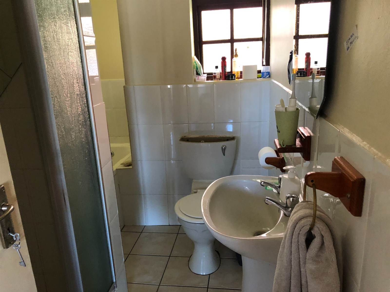 2 Bed Apartment in Paarl Central East photo number 12