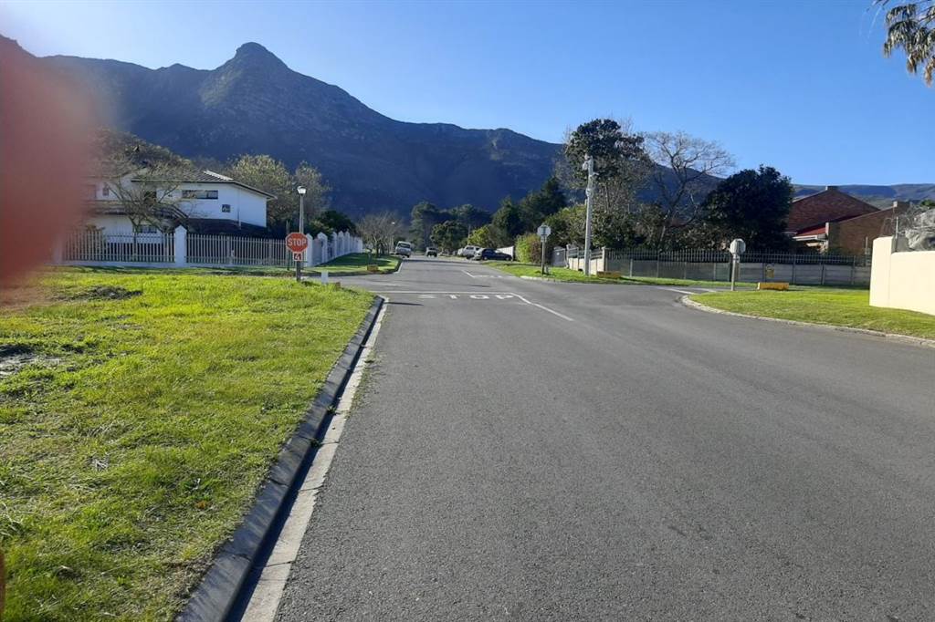 595 m² Land available in Kleinmond photo number 7