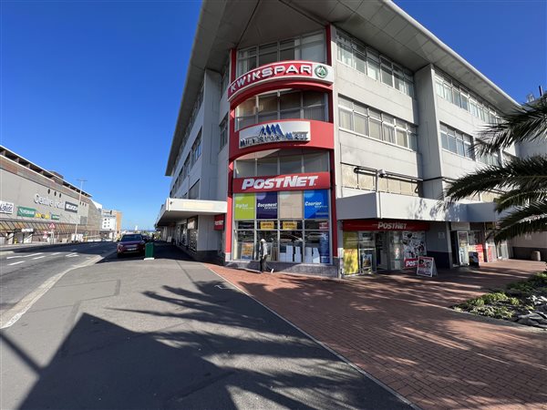 204  m² Commercial space in Milnerton Central