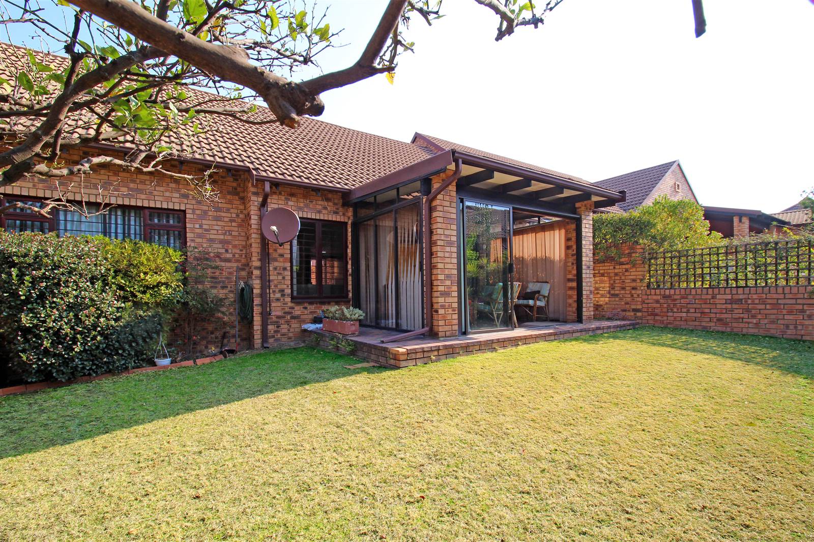 2 Bed House in Lonehill photo number 1
