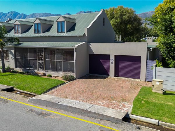 2 Bedroom Townhouse 2 Bedroom Townhouse