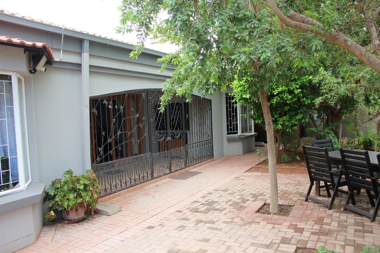 4 Bed House in Kathu photo number 4