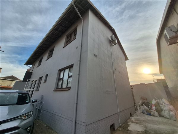 2 Bedroom House 2 Bedroom House