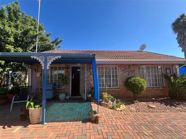 2 Bedroom Townhouse 2 Bedroom Townhouse