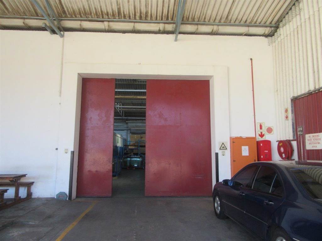 13100  m² Industrial space in Algoa Park photo number 14