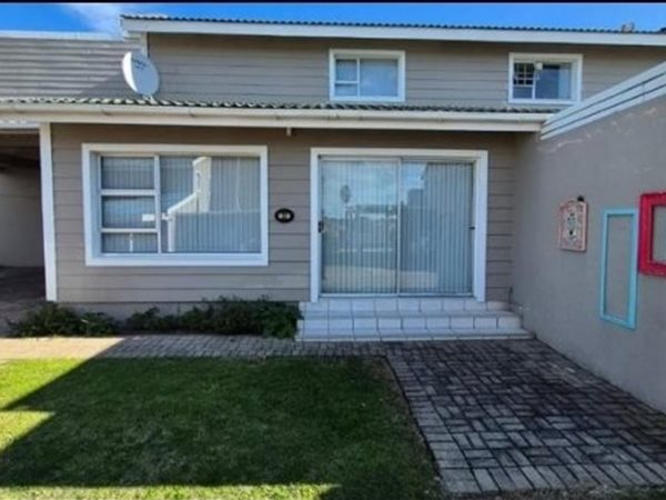 2 Bedroom Townhouse 2 Bedroom Townhouse