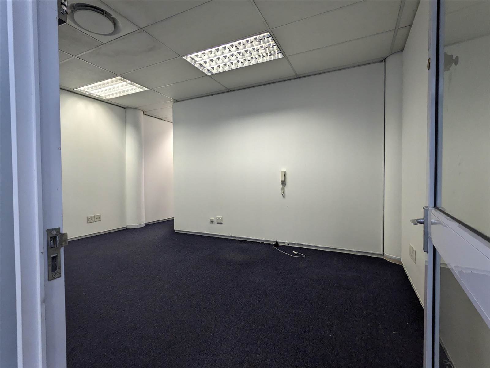 92  m² Commercial space in Milnerton Central photo number 14