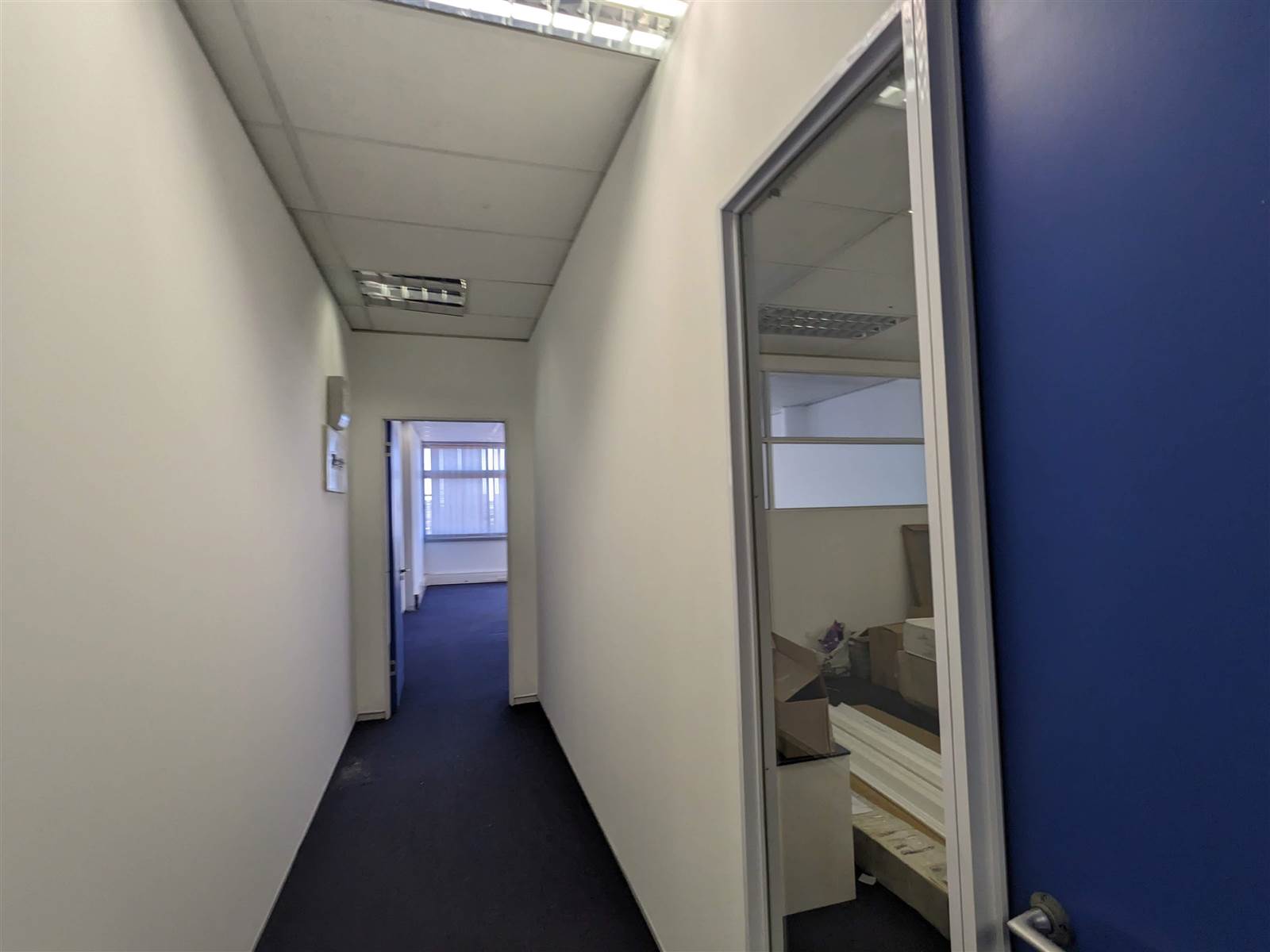 92  m² Commercial space in Milnerton Central photo number 12