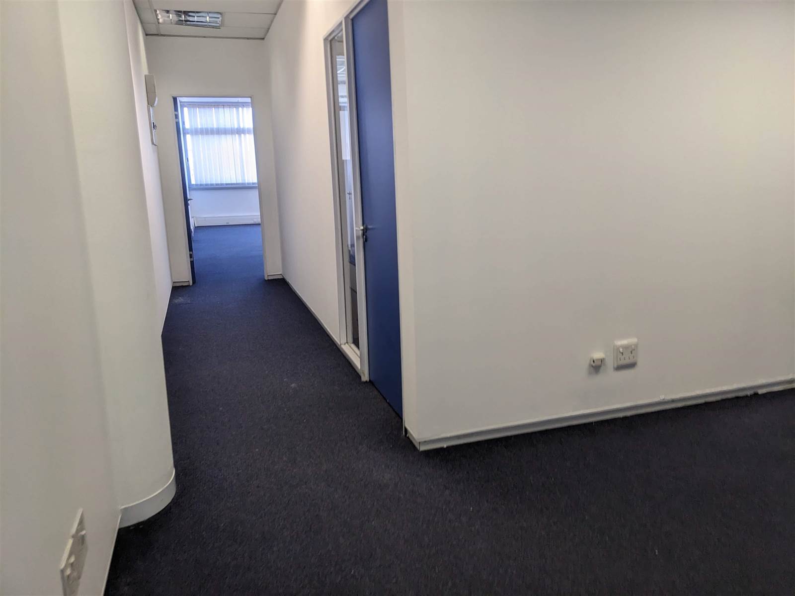 92  m² Commercial space in Milnerton Central photo number 4