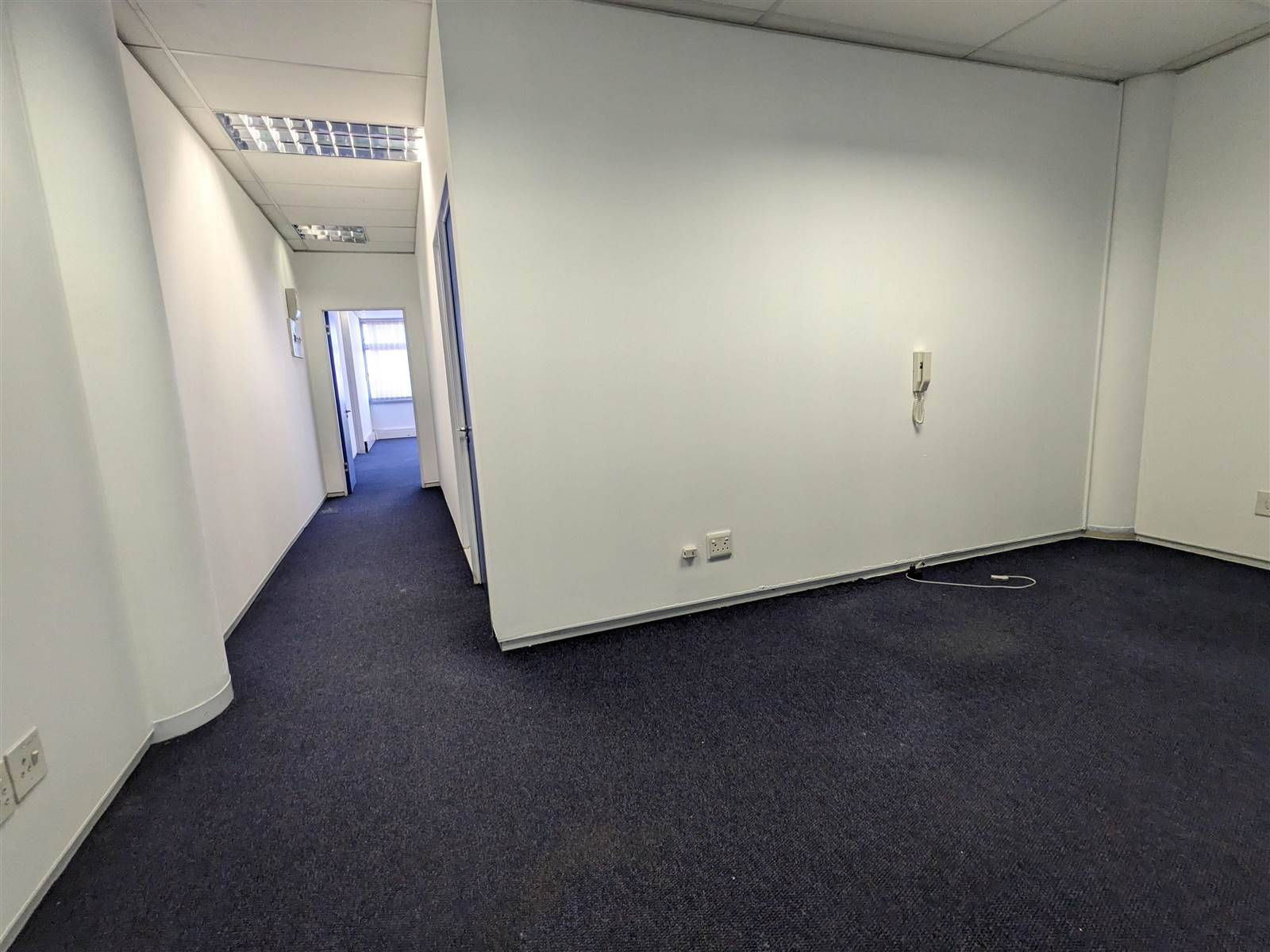 92  m² Commercial space in Milnerton Central photo number 13