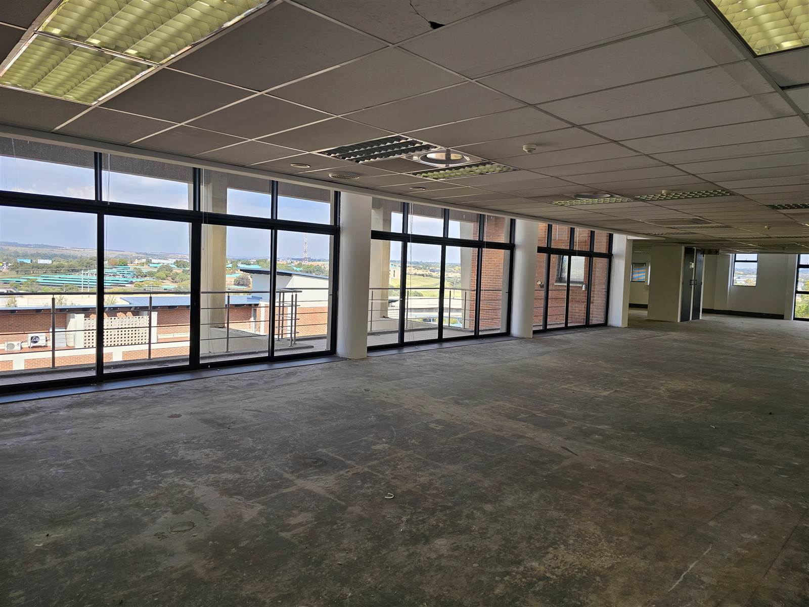 739  m² Commercial space in Centurion CBD photo number 21