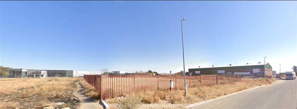 2160 m² Land available in Mafikeng photo number 1