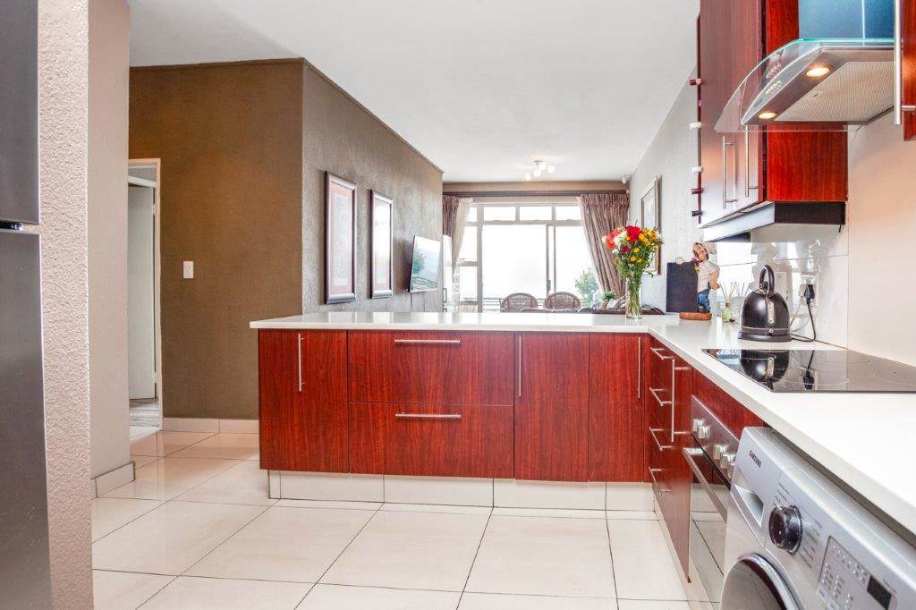 3 Bed Apartment in Northcliff photo number 20