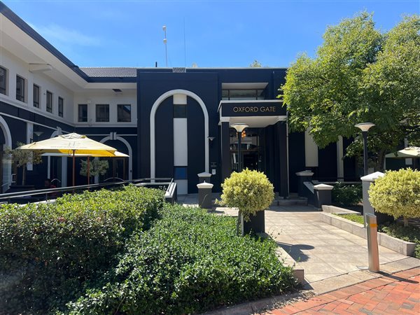 66  m² Commercial space in Hyde Park
