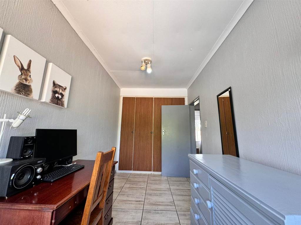 2 Bed Duplex in Garsfontein photo number 19