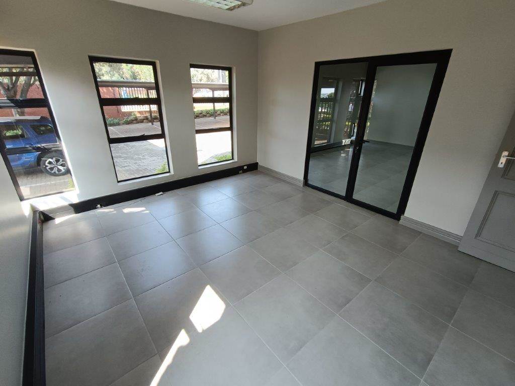 278  m² Commercial space in Halfway House photo number 9