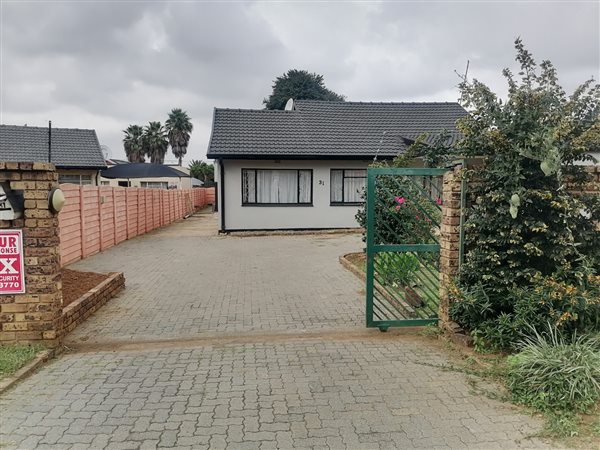 3 Bedroom House 3 Bedroom House