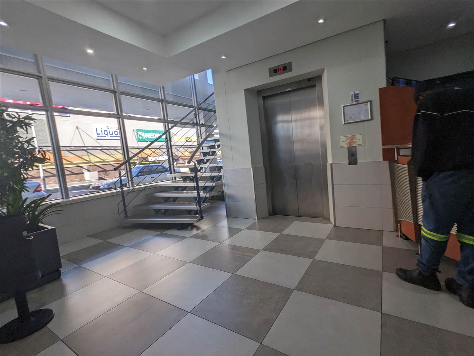 427  m² Commercial space in Milnerton Central photo number 10