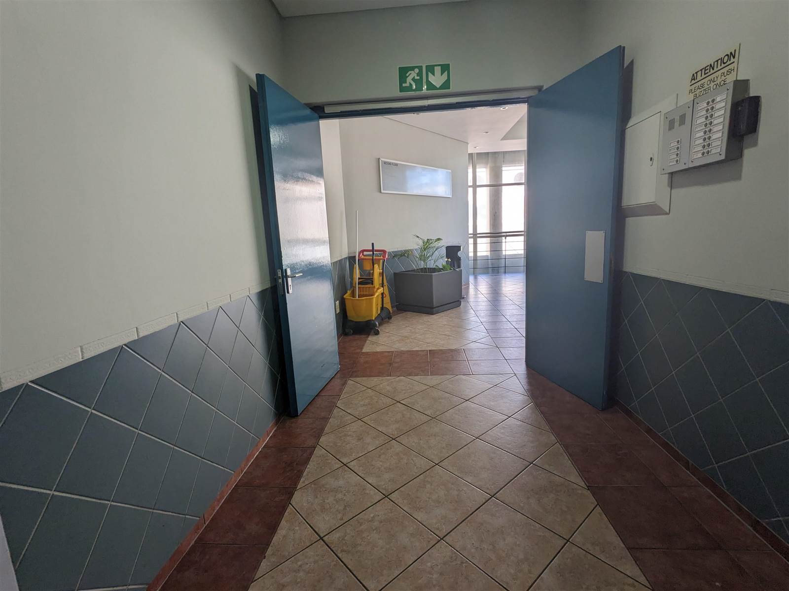 427  m² Commercial space in Milnerton Central photo number 13
