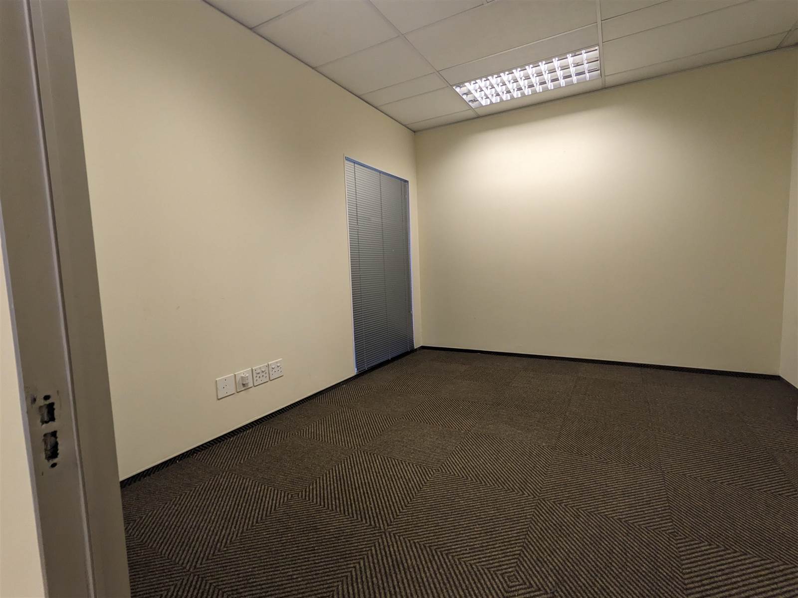 427  m² Commercial space in Milnerton Central photo number 28
