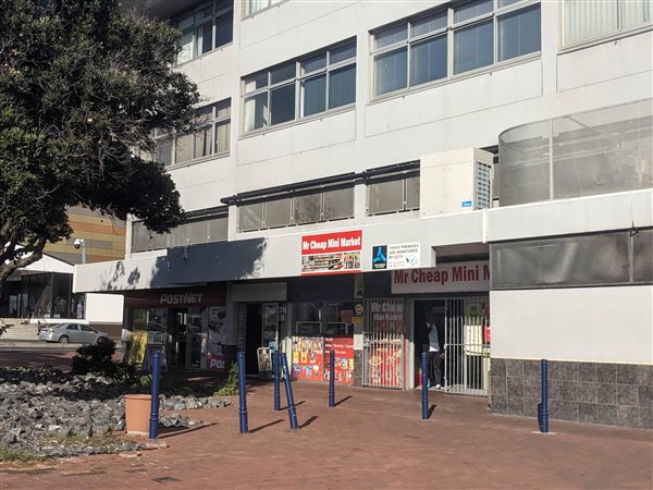 427  m² Commercial space in Milnerton Central
