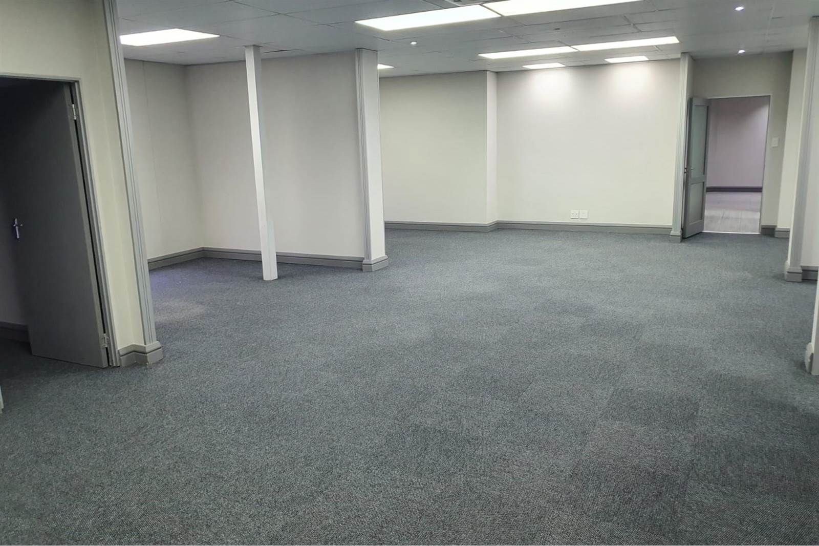 218  m² Commercial space in Newton Park photo number 8