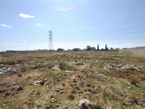 720 m² Land