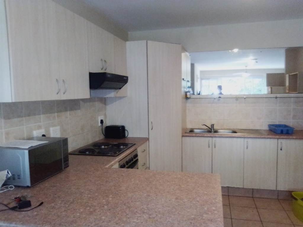 3 Bed Flat in Shelly Beach photo number 11