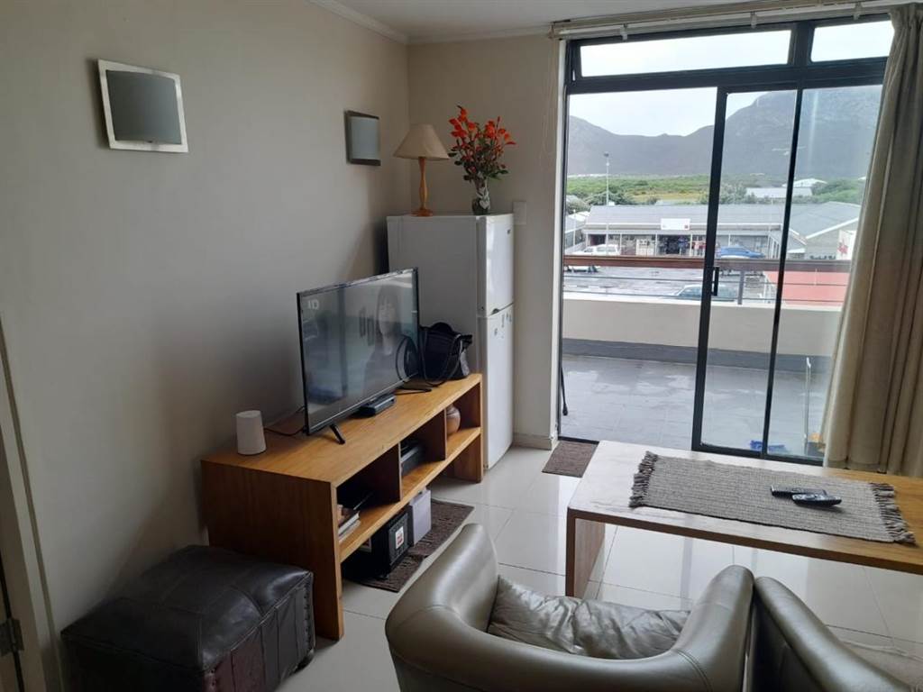 2 Bed Flat in Gansbaai and surrounds photo number 6
