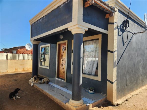 2 Bedroom House 2 Bedroom House