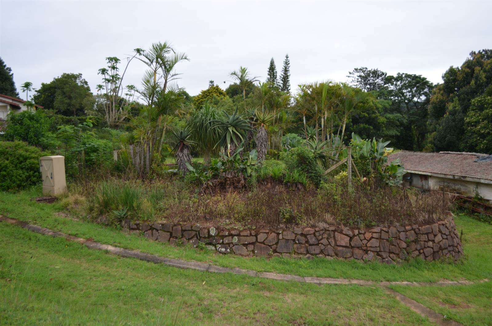 1800 m² Land available in Hillcrest Park photo number 9