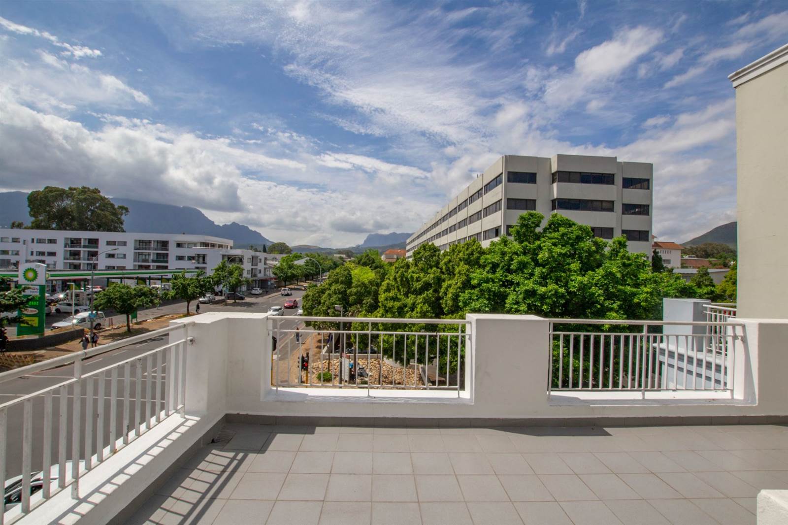 1 Bed Apartment in Stellenbosch Central photo number 1