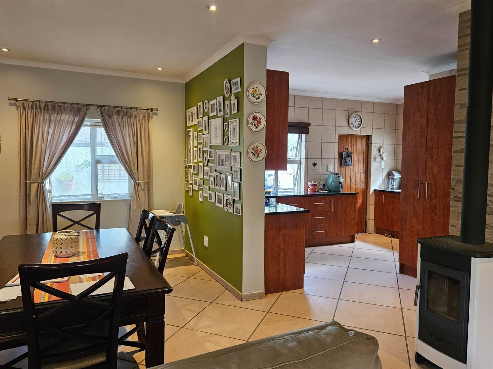 3 Bed House in Greenstone Hill photo number 7