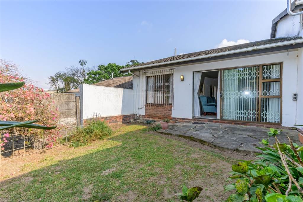 2 Bedroom Simplex 2 Bedroom Simplex