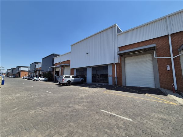 344  m² Industrial space