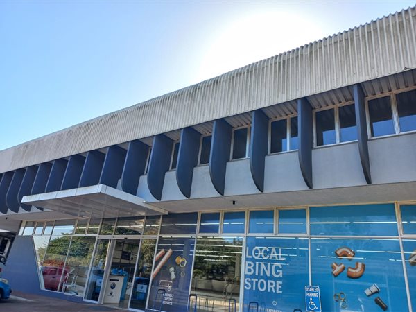 651 m² Commercial space 651 m² Commercial space