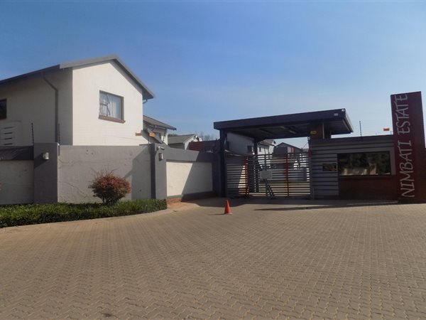 374 m² Land 374 m² Land