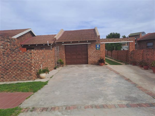3 Bed House in Despatch